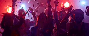 Avec Le Bus Discotheque Vos Soirees Se Derouleront Comme Sur Des Roulettes